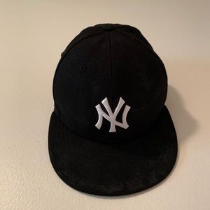 NY Yankees Fitted Hat